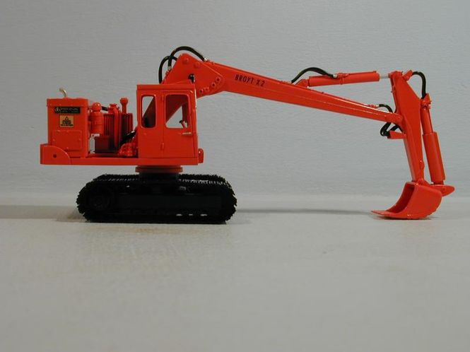 Hovedbilde Brøyt X2T Belter Oransj Skala 1:87